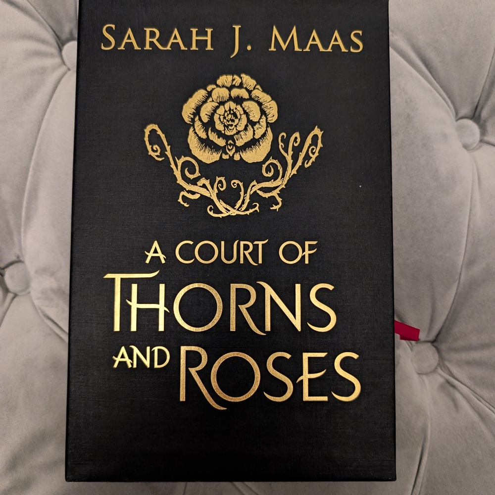 A Court of Thorns and Roses Book Box Set - Black and Gold